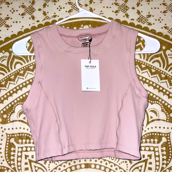 Top Yoga Tops - ✨HP✨ NWT “TOP YOGA” LADIES ATHLETIC TOP IN A PRETTY DUSTY ROSE, COMFY! SIZE MED.